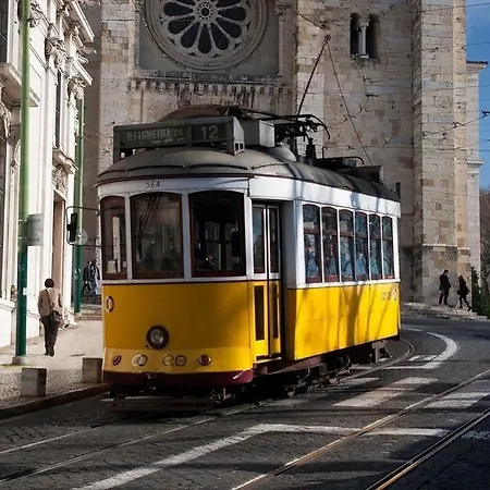 R & Freud Konukevi 3*