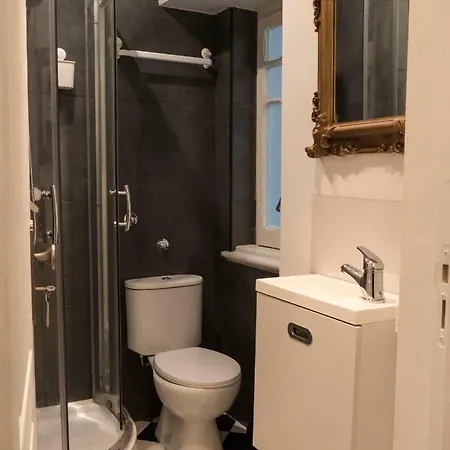 Ritz & Freud Guest house 3*