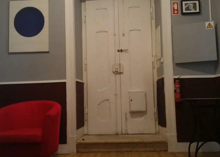 R & Freud Pensión Lisboa