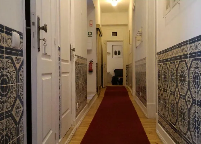 Guest house R & Freud